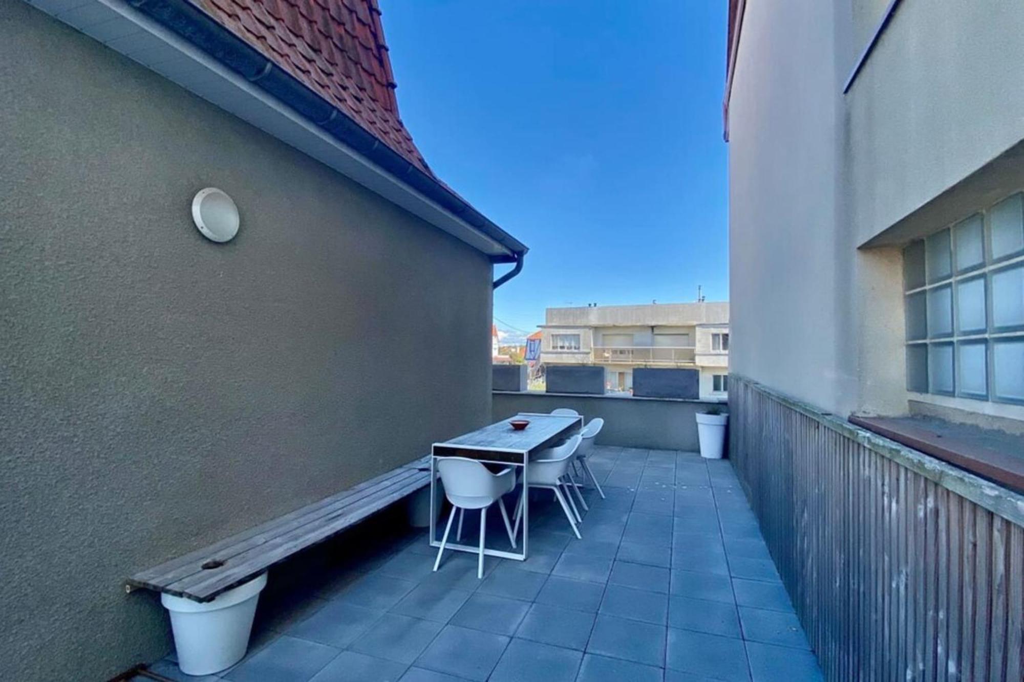 Cosy Flat Close To The Sea With Large Terrace Apartment *